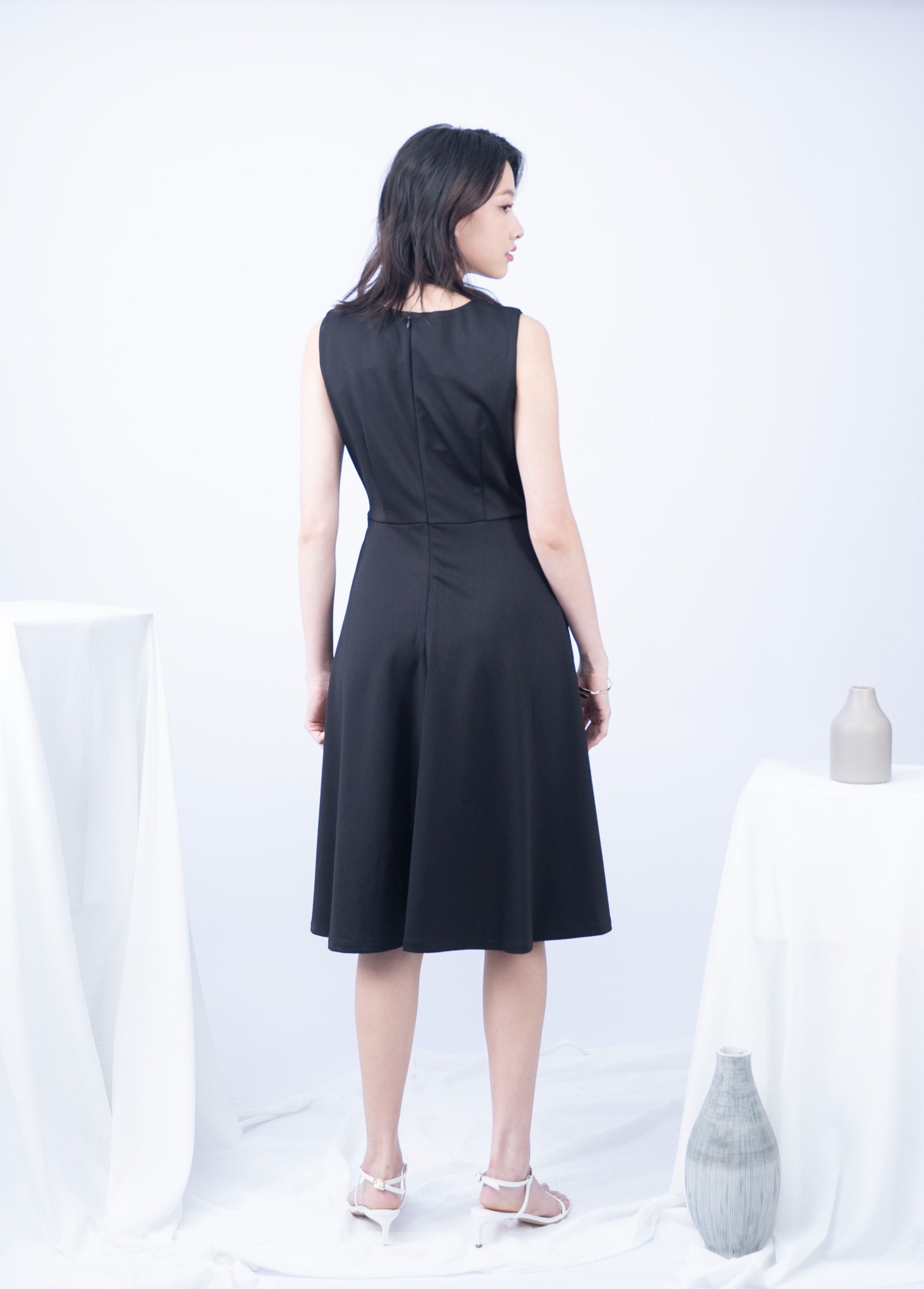 Kym Sleeveless Dress