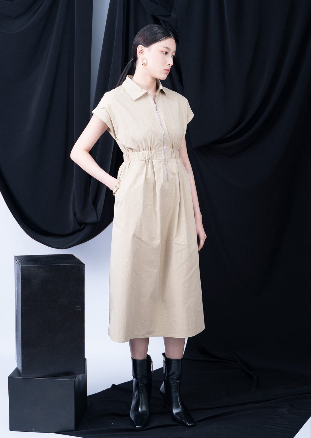 Andresa Ziper Front Dress