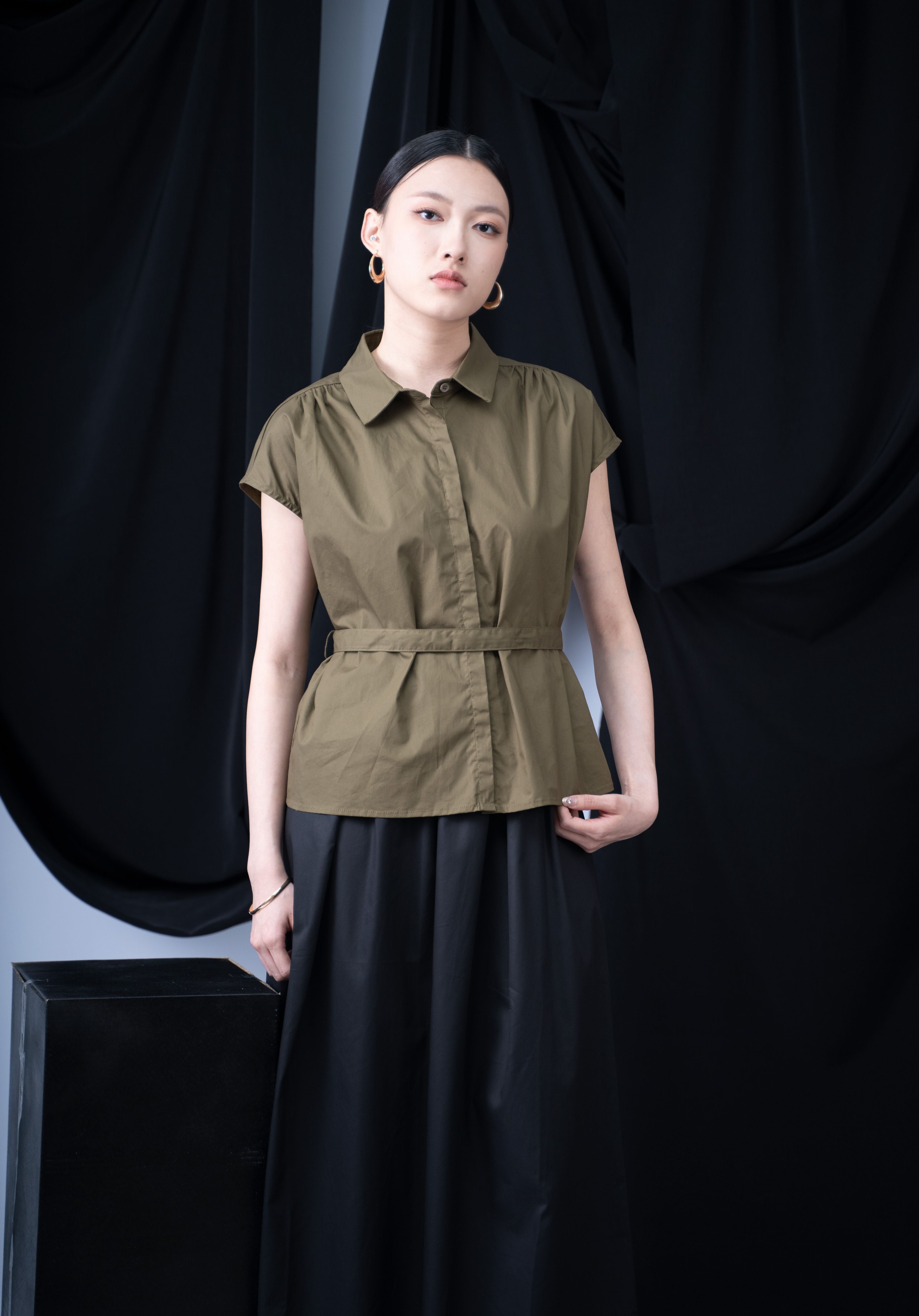 Mysie Capsleeve Top With Front Tie Ribbon