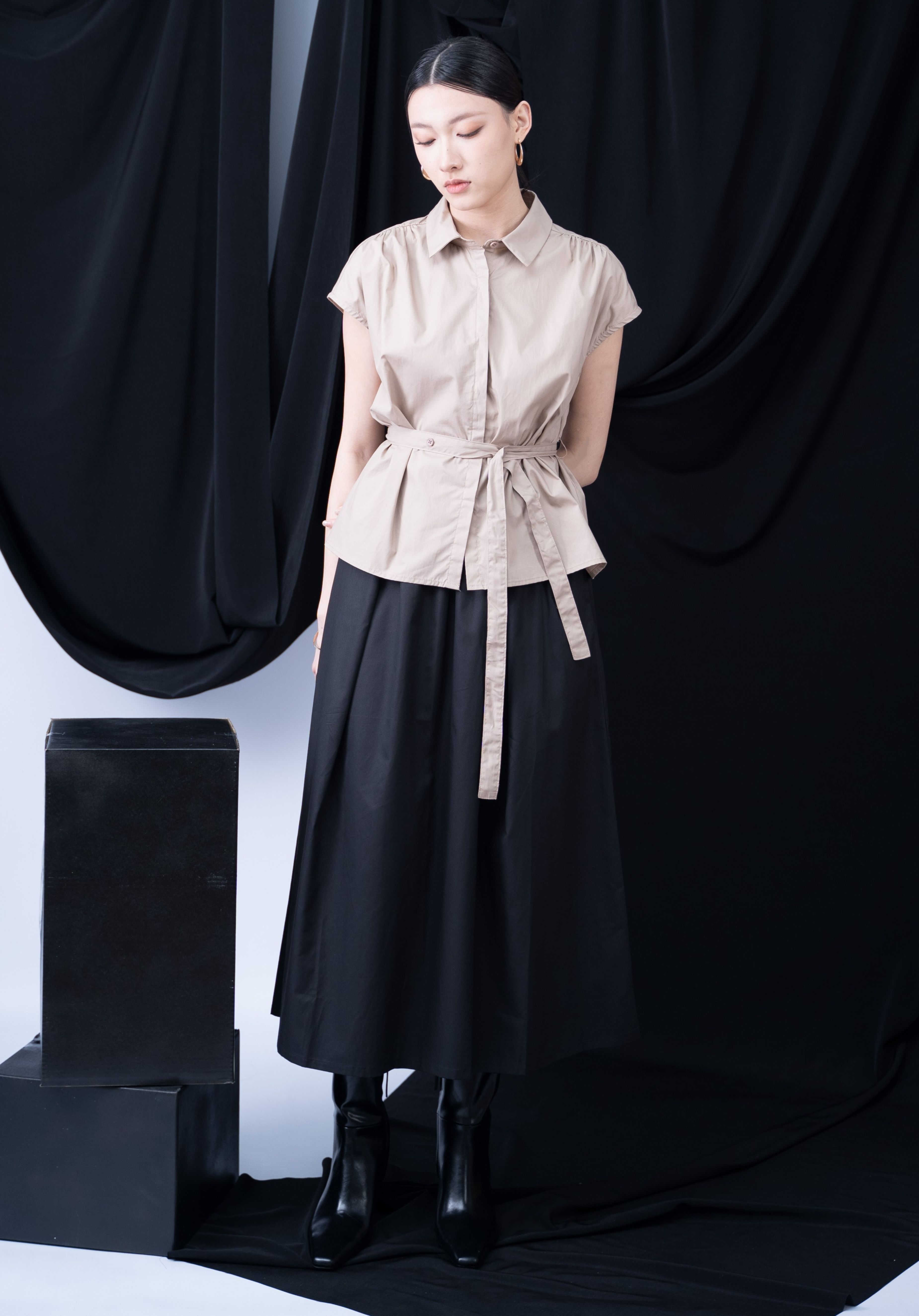 Mysie Capsleeve Top With Front Tie Ribbon