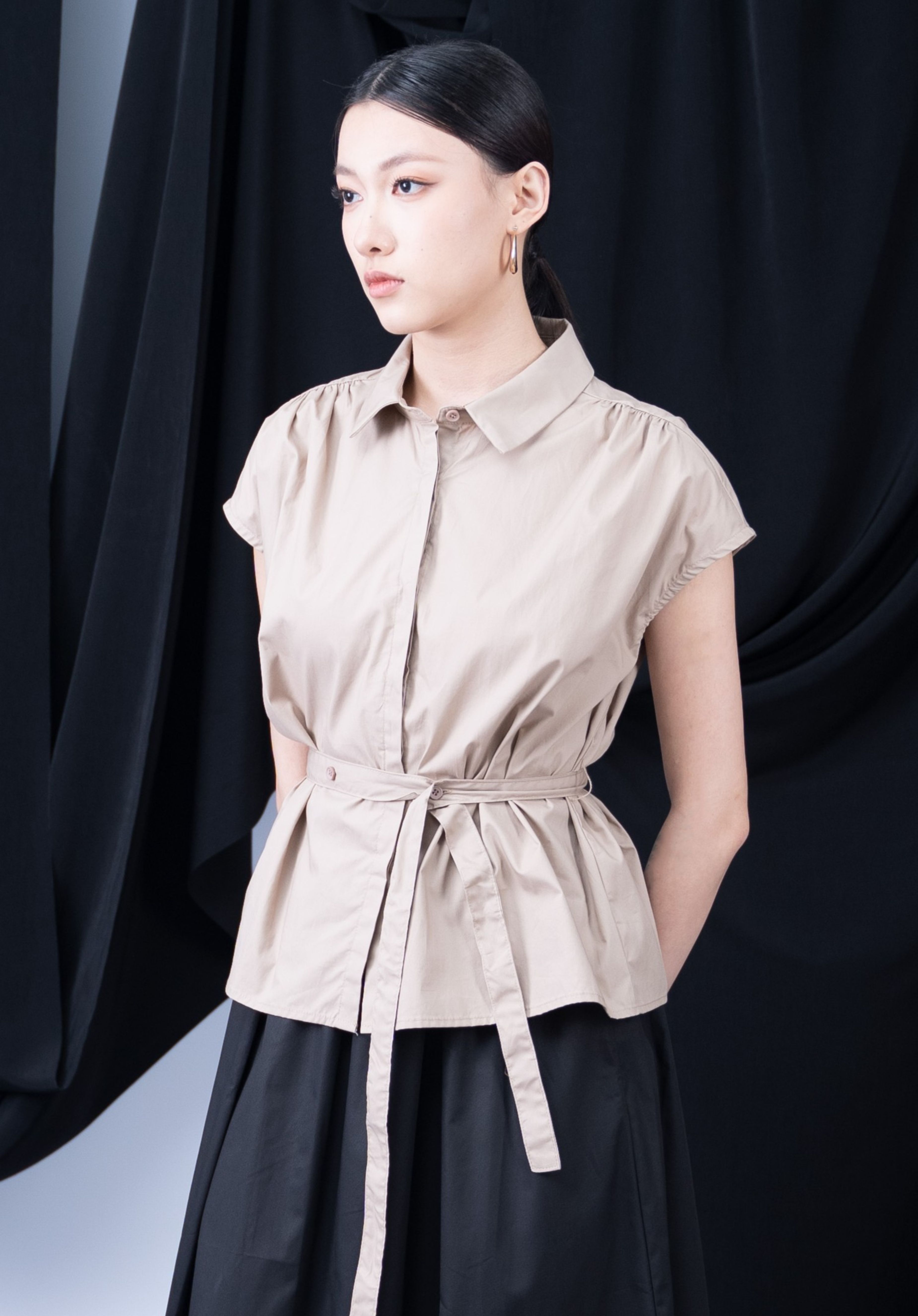 Mysie Capsleeve Top With Front Tie Ribbon