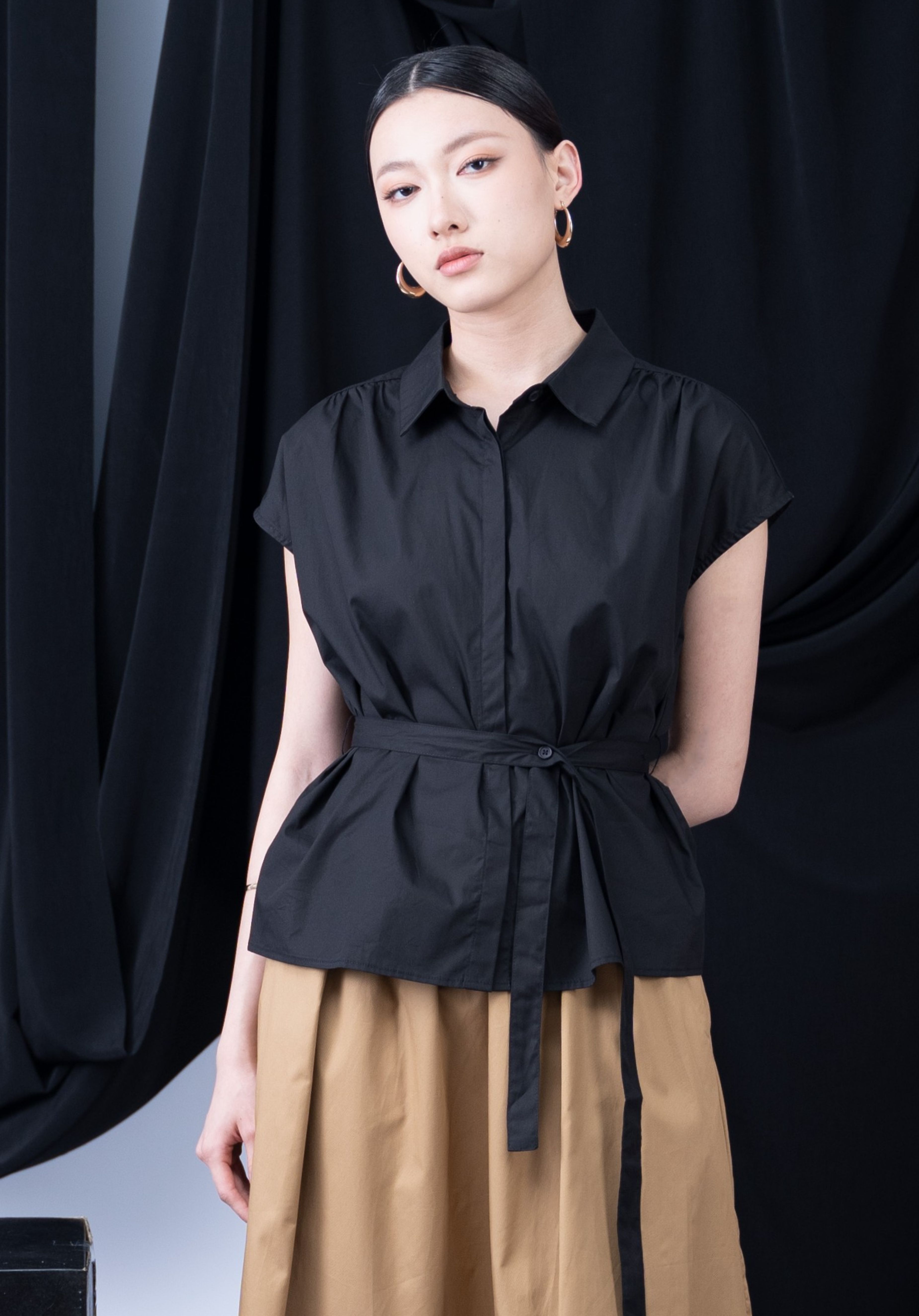 Mysie Capsleeve Top With Front Tie Ribbon