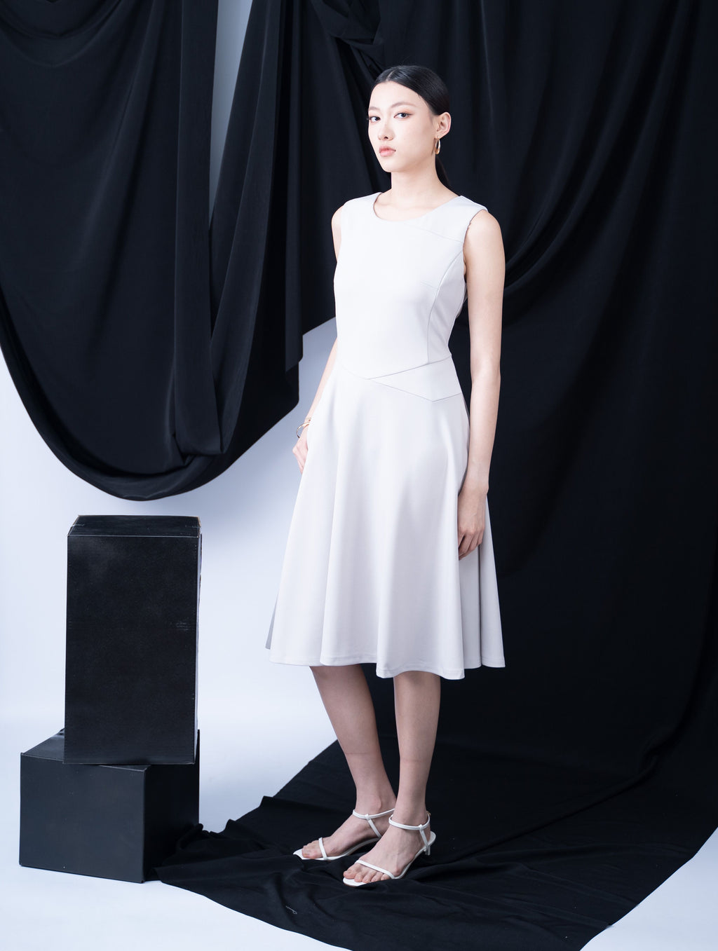 Kym Sleeveless Dress