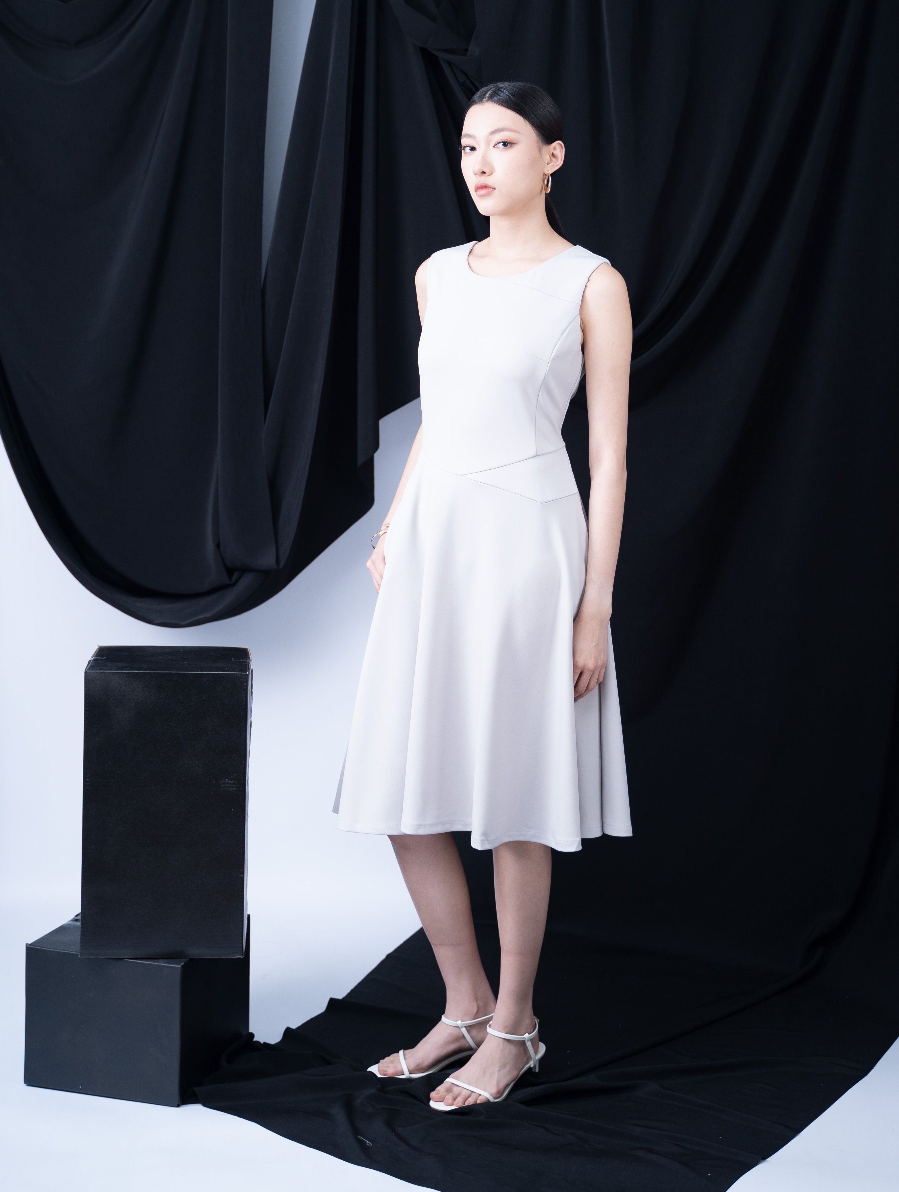 Kym Sleeveless Dress