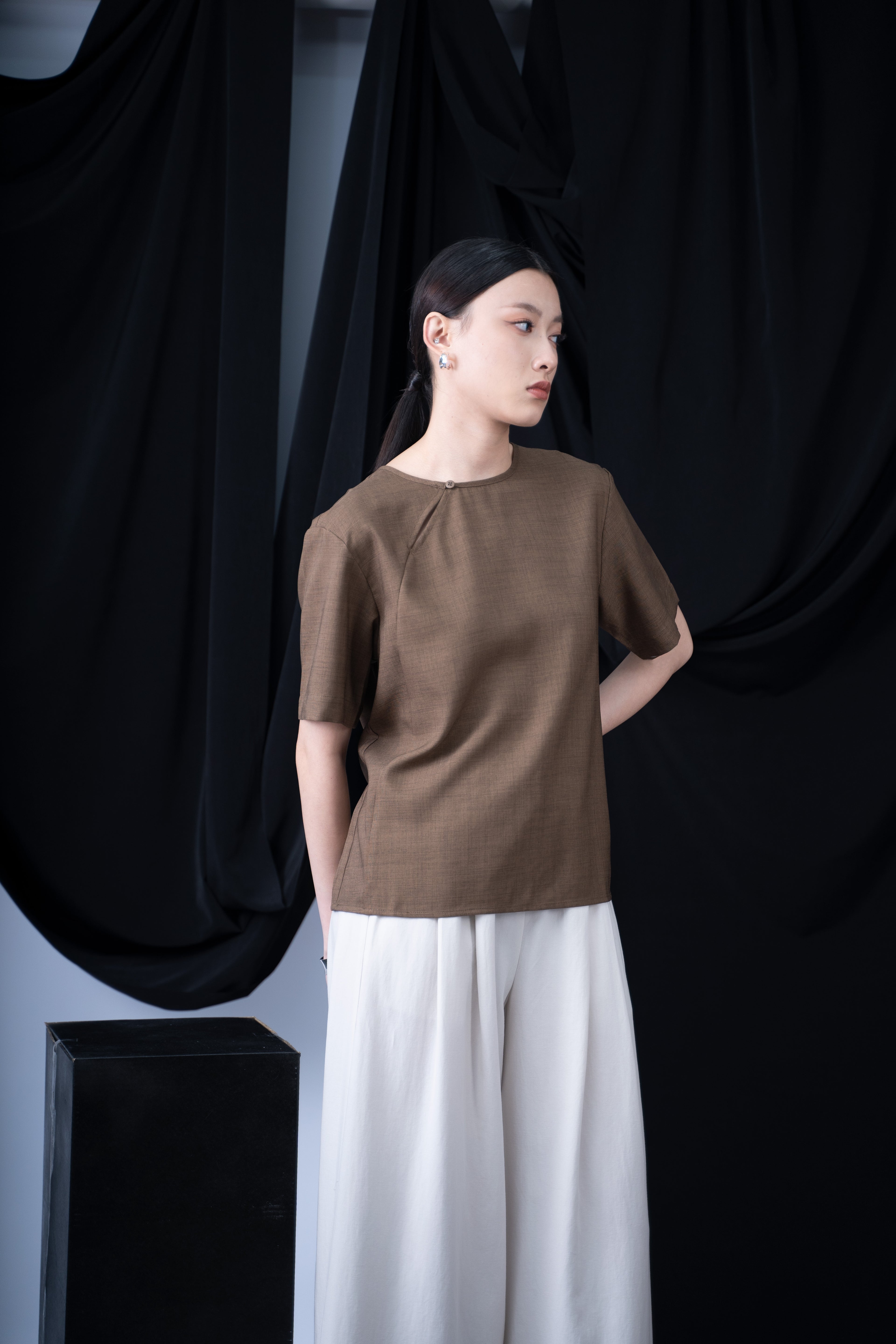 Nimbus Chinese Button Top