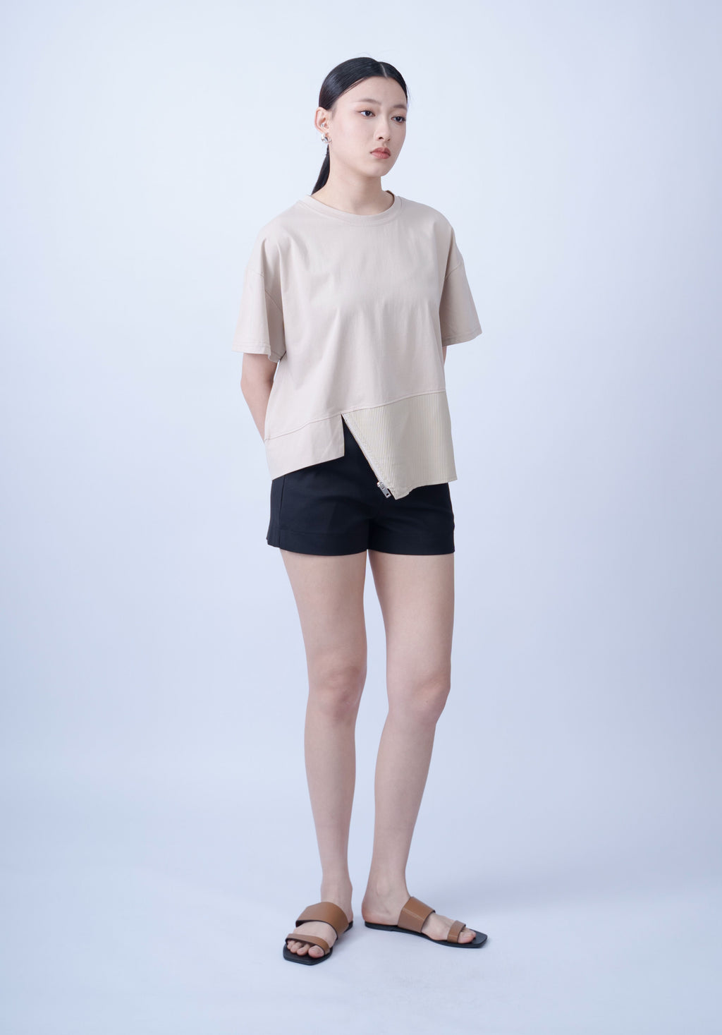 Zipphora Short Pant